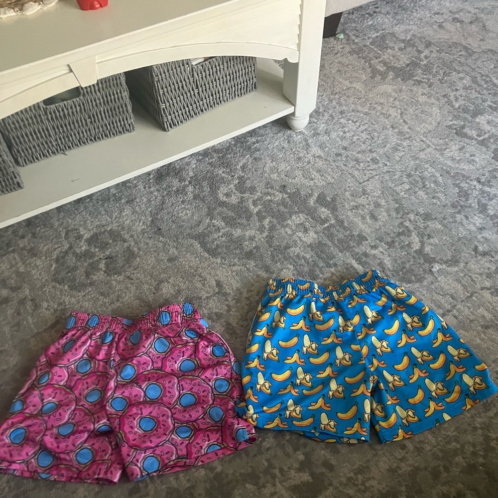 Baseball lifestyle youth shorts size medium and size large